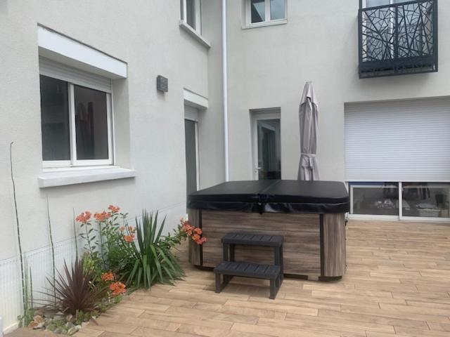 Bords De Sarthe Bed & Breakfast Le Mans Eksteriør bilde