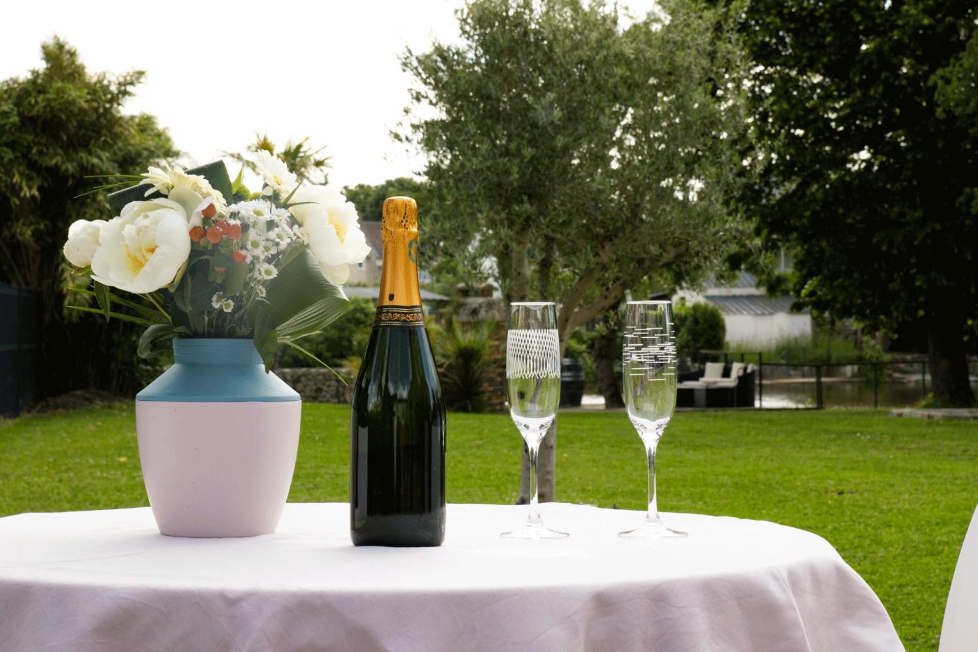Bords De Sarthe Bed & Breakfast Le Mans Eksteriør bilde
