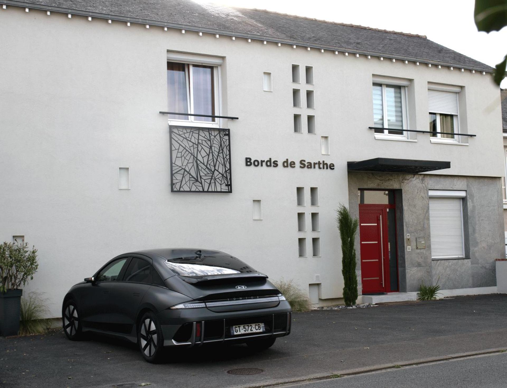 Bords De Sarthe Bed & Breakfast Le Mans Eksteriør bilde